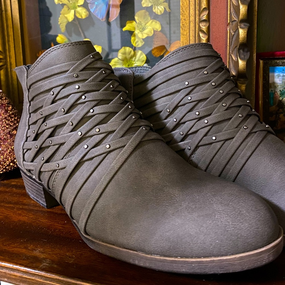 Stone grey ankle boots from target never worn
